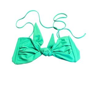 Vibrant Green Bikini Top. Lyndi style. Size Large. Waimea Print